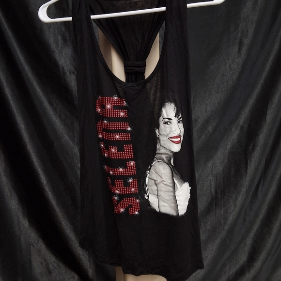 Tops - Sleek Black and Red Tank Top for Effortless Style